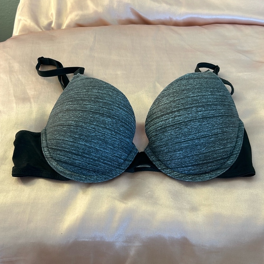 VS Pink Push Up Bra